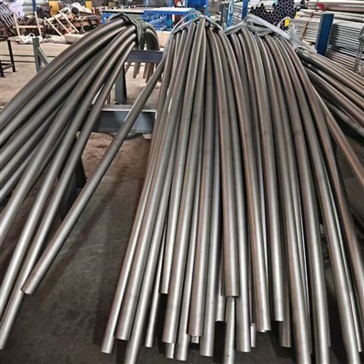 Koleno iz nerjavečega jekla 304, obdelano s strelnim peeniranjem